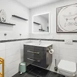 Pet Friendly In With Sauna Apartment *